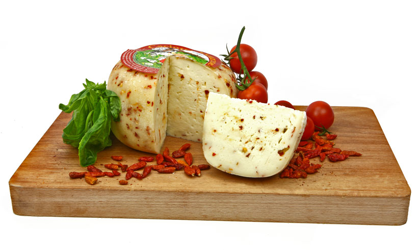 De Remigis - Spicy Caciotta Cheese with Chili Pepper